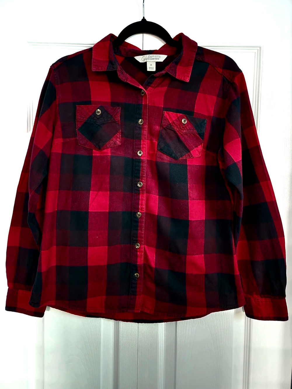 Classic Red & Black Buffalo Plaid Button-Up Shirt - M